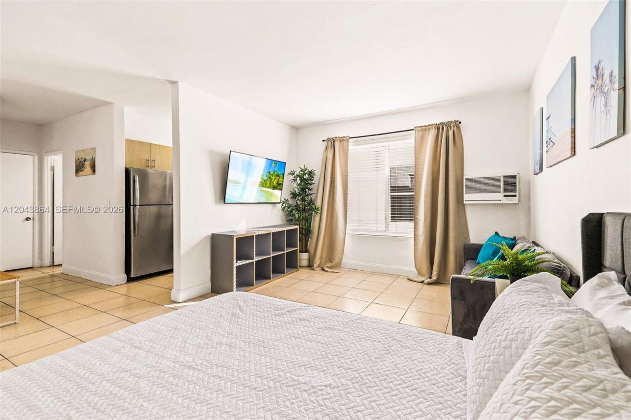 7340 Harding Ave , Unit 16, Miami Beach, FL 33141 Photo