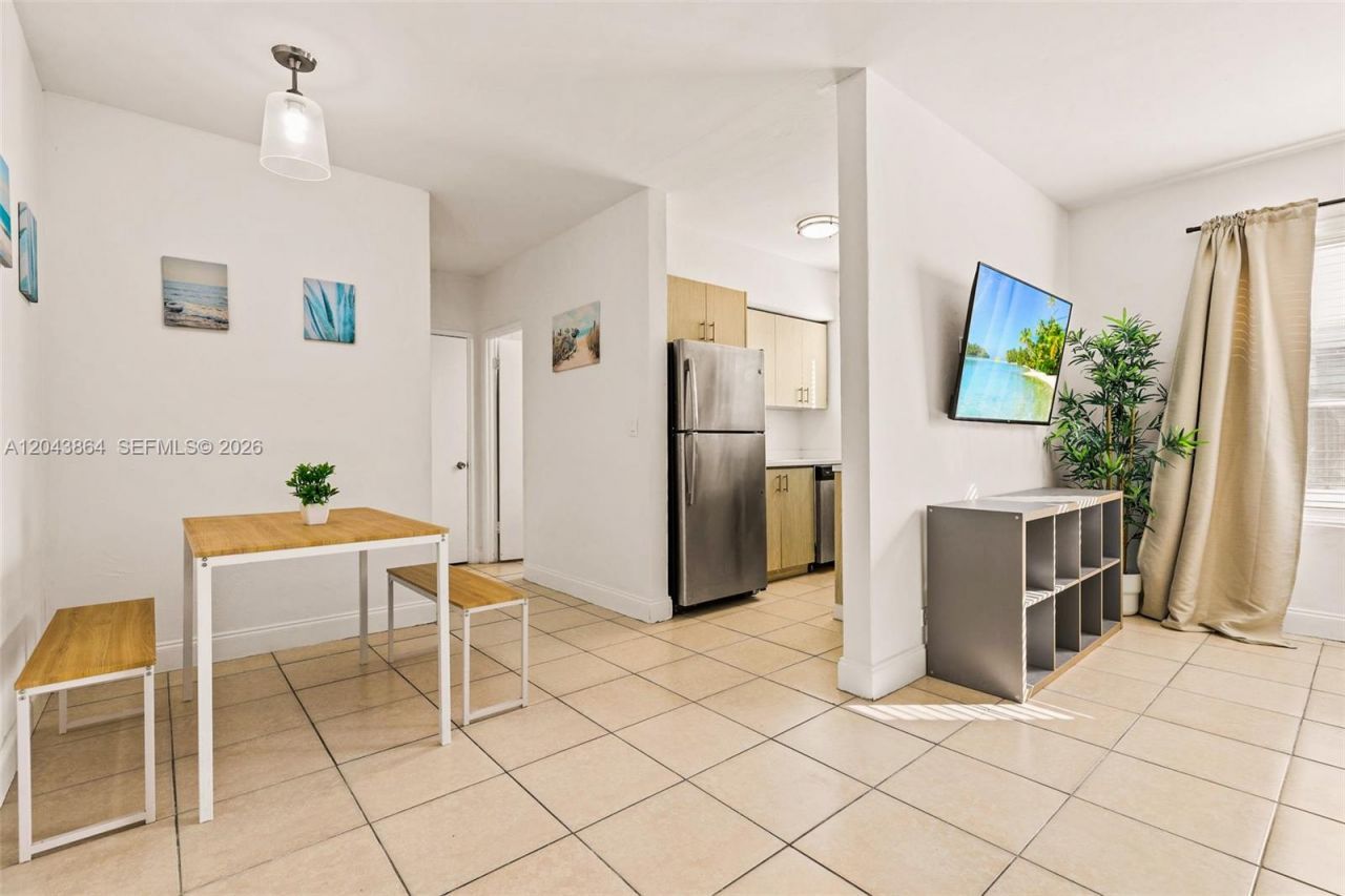 7340 Harding Ave , Unit 16, Miami Beach, FL 33141 Photo