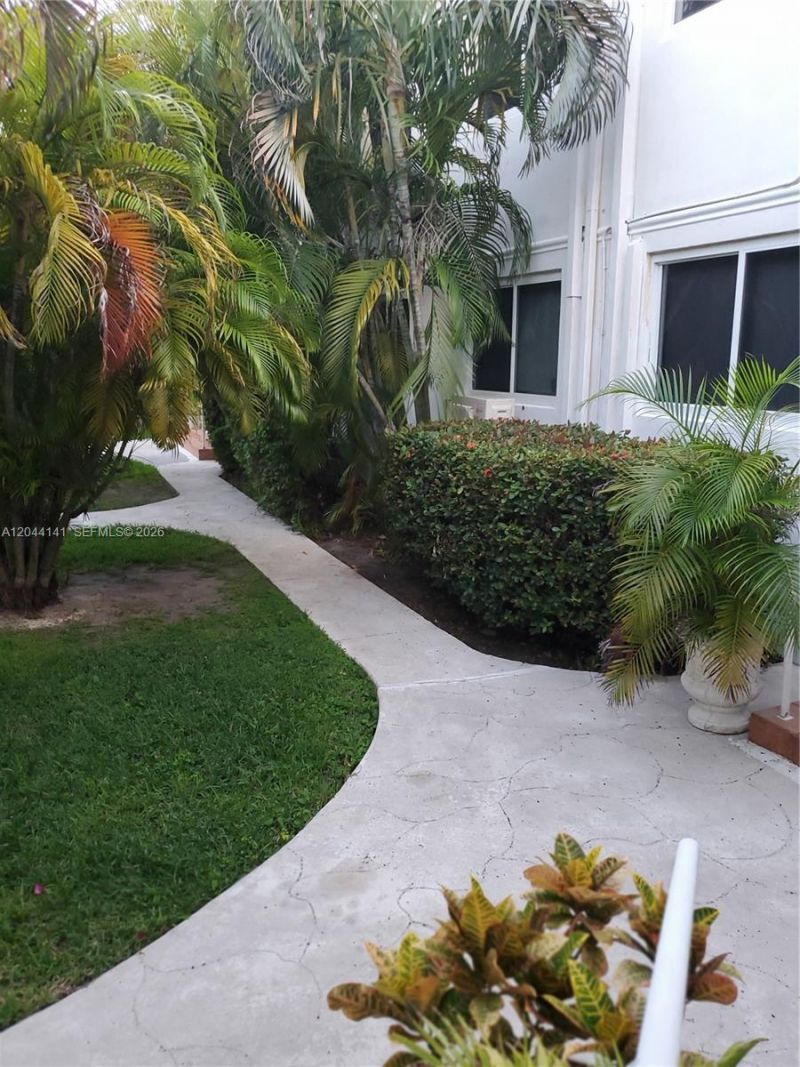10074 E Bay Harbor Dr , Unit 74A, Bay Harbor Islands, FL 33154 Photo