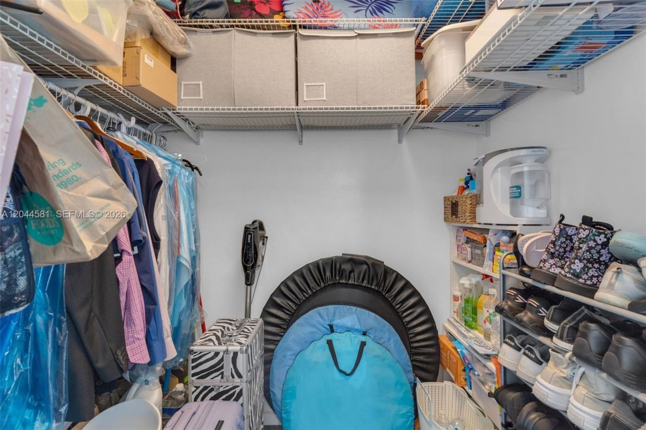 7441 Wayne Ave , Unit 10H, Miami Beach, FL 33141 Photo