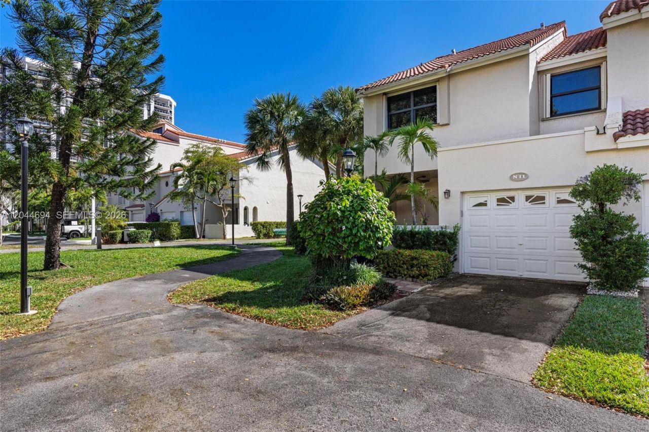 21145 Helmsman Dr , Unit N11, Aventura, FL 33180 Photo