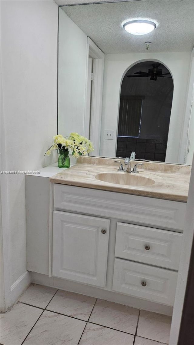 10641 SW 108th Ave , Unit 1H, Miami, FL 33176 Photo