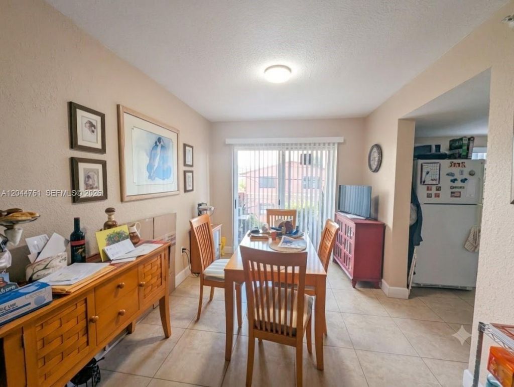 21 E 3rd St , Unit 205, Hialeah, FL 33010 Photo