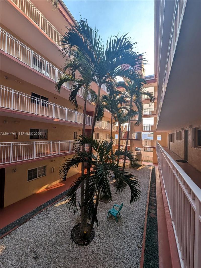21 E 3rd St , Unit 205, Hialeah, FL 33010 Photo