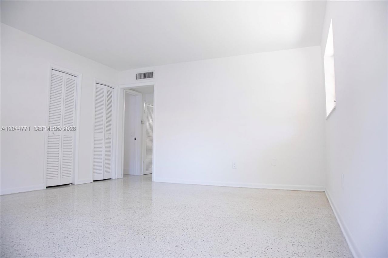 1226 SW 30th Ave, Unit 1226, Miami, FL 33135 Photo