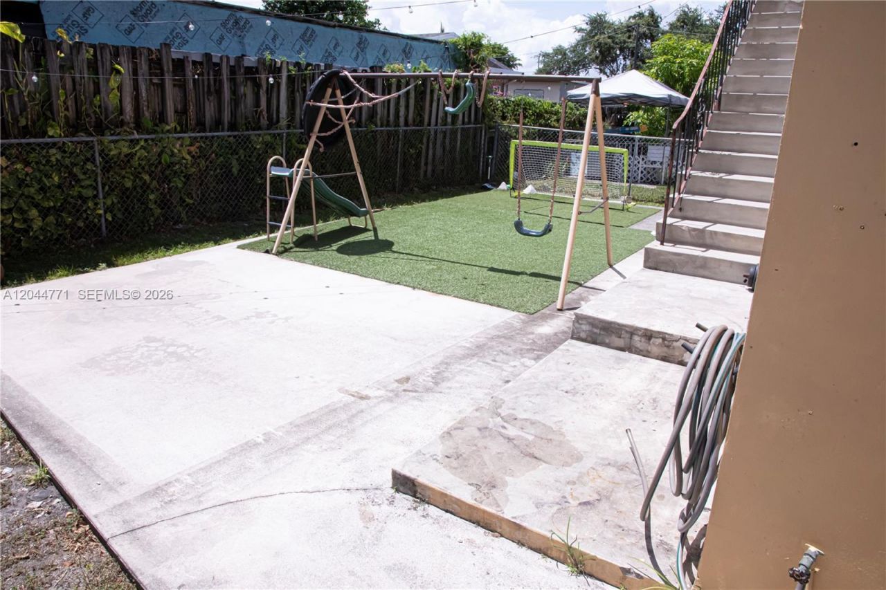 1226 SW 30th Ave, Unit 1226, Miami, FL 33135 Photo