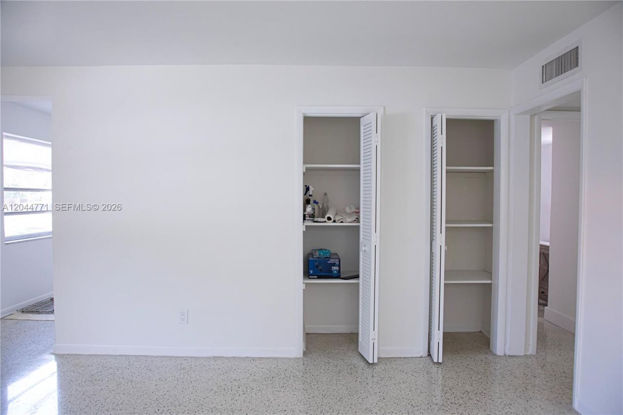 1226 SW 30th Ave, Unit 1226, Miami, FL 33135 Photo