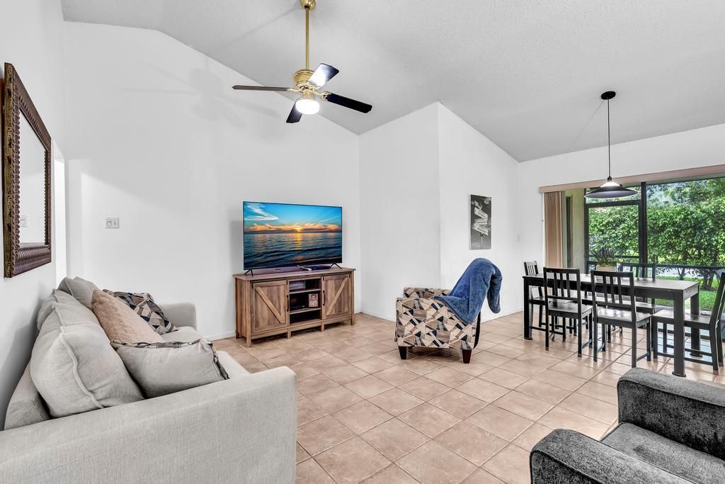 425 Shadow Wood Lane, Coral Springs, FL 33071 Photo