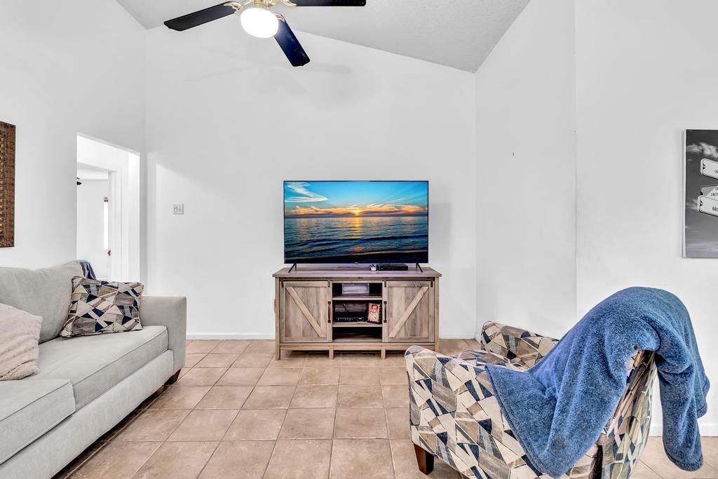 425 Shadow Wood Lane, Coral Springs, FL 33071 Photo