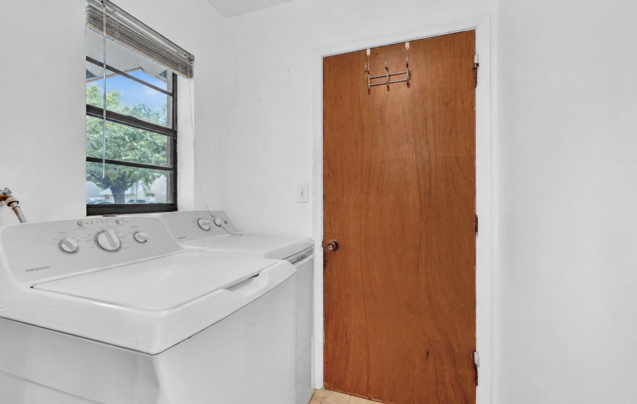 425 Shadow Wood Lane, Coral Springs, FL 33071 Photo