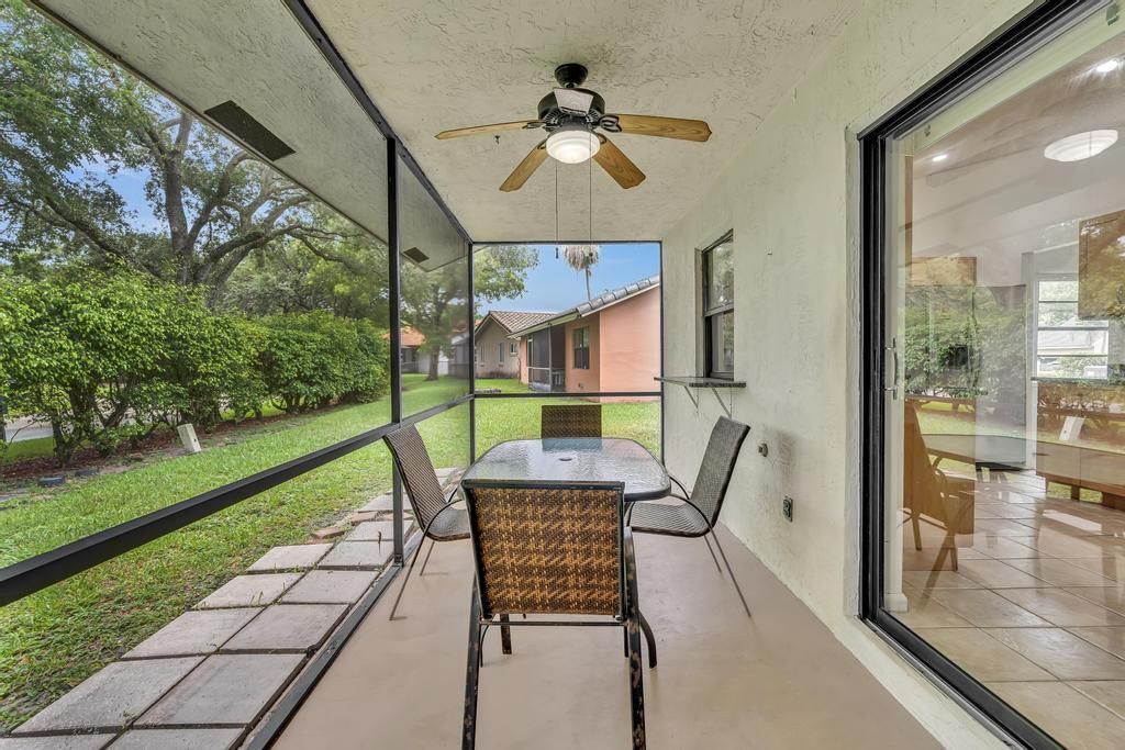425 Shadow Wood Lane, Coral Springs, FL 33071 Photo