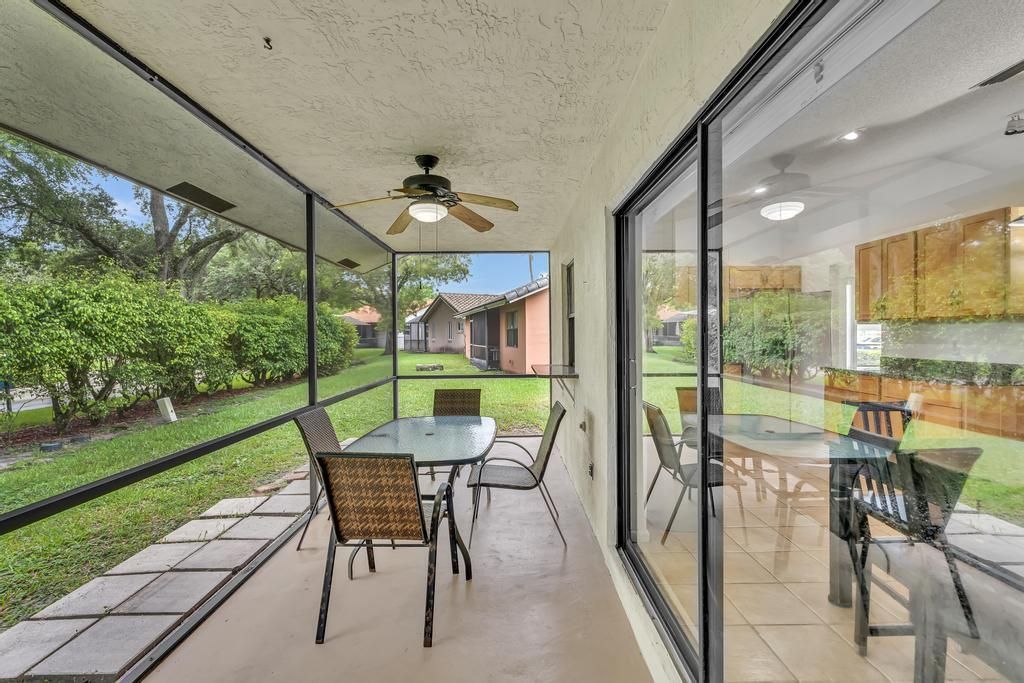 425 Shadow Wood Lane, Coral Springs, FL 33071 Photo