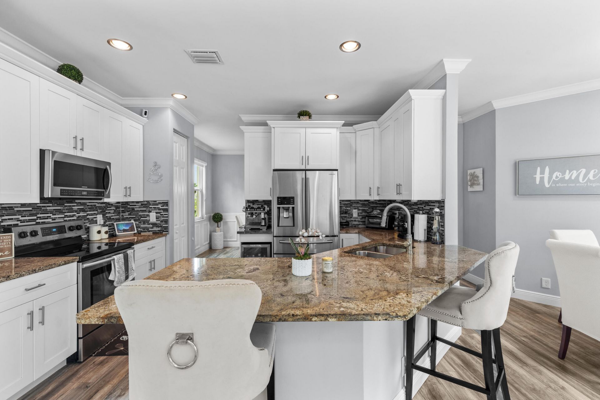 1104 NW Leonardo Circle, Port Saint Lucie, FL 34986 Photo