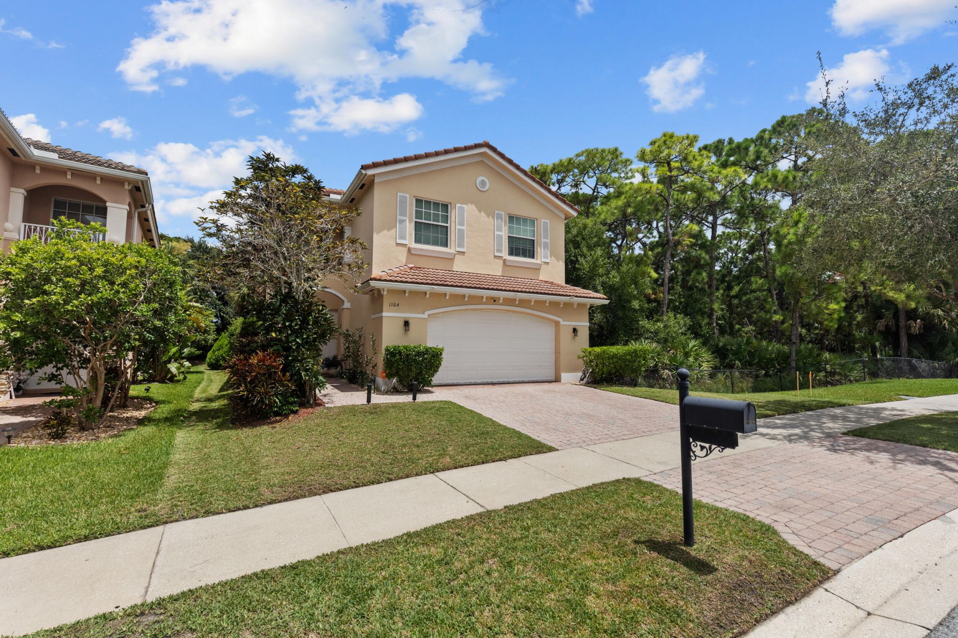 1104 NW Leonardo Circle, Port Saint Lucie, FL 34986 Photo