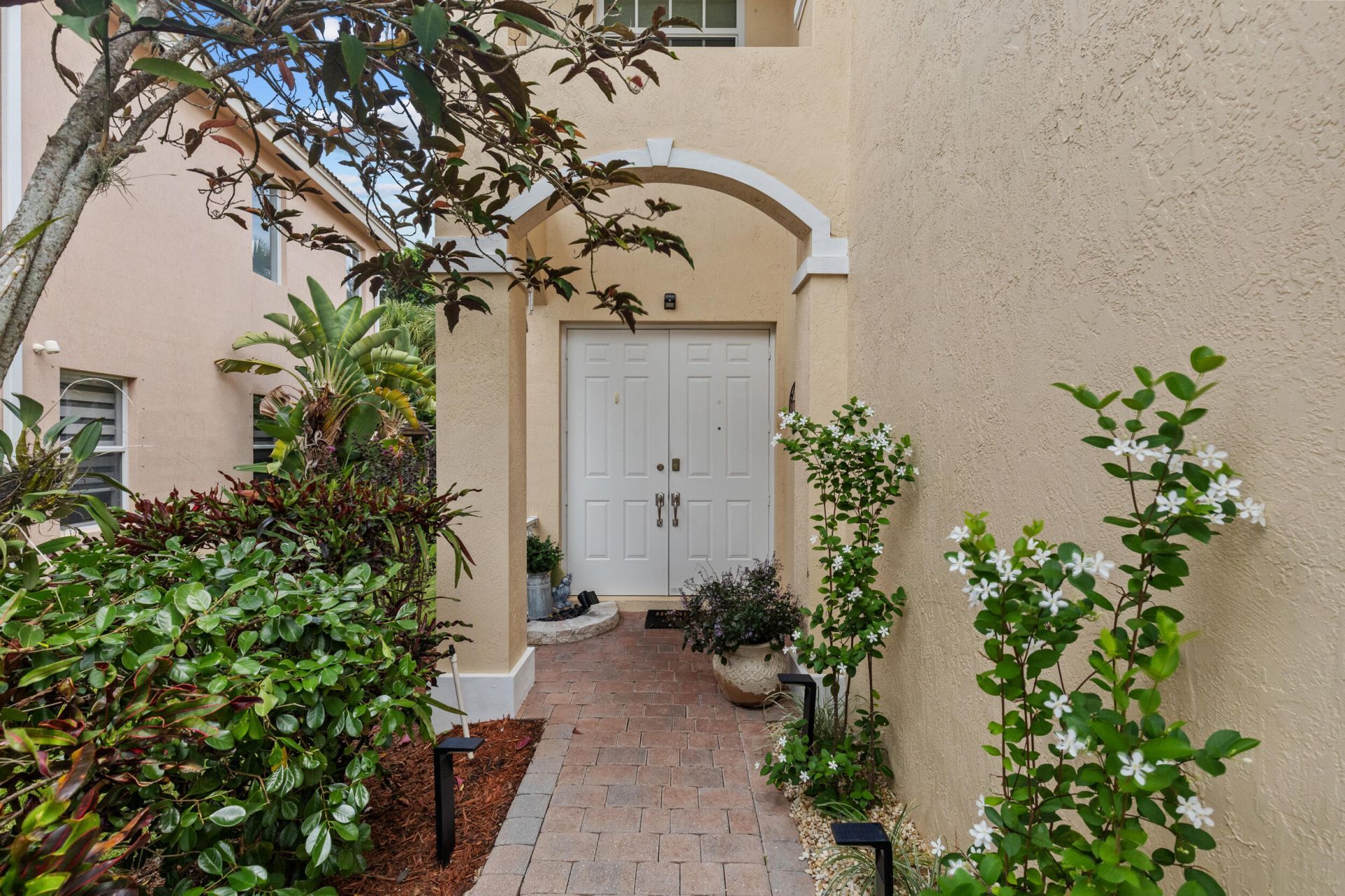 1104 NW Leonardo Circle, Port Saint Lucie, FL 34986 Photo