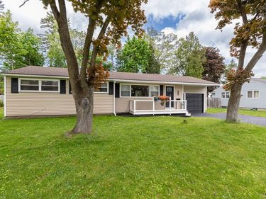 105 Ridgewood Drive, Syracuse, NY 13212
