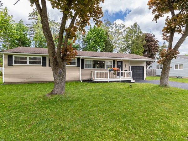105 Ridgewood Drive, Syracuse, NY 13212