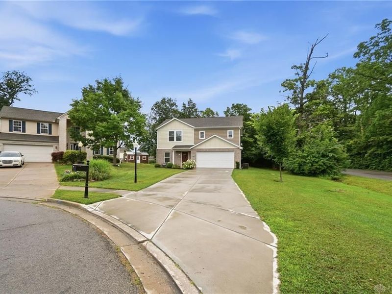 5624 Brampton Place, Clayton, OH 45315 Photo 2