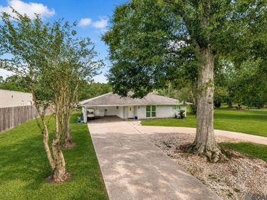19758 La Hwy 42, Livingston, LA 70754
