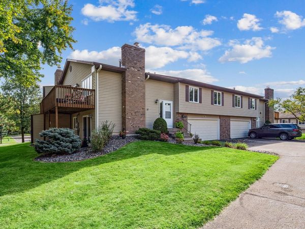 10361 Balsam Lane, Eden Prairie, MN 55347