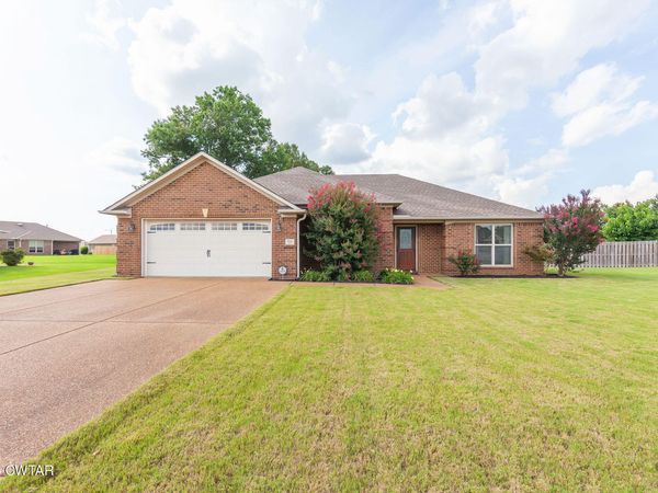46 Thornhill Cove , Jackson, TN 38305