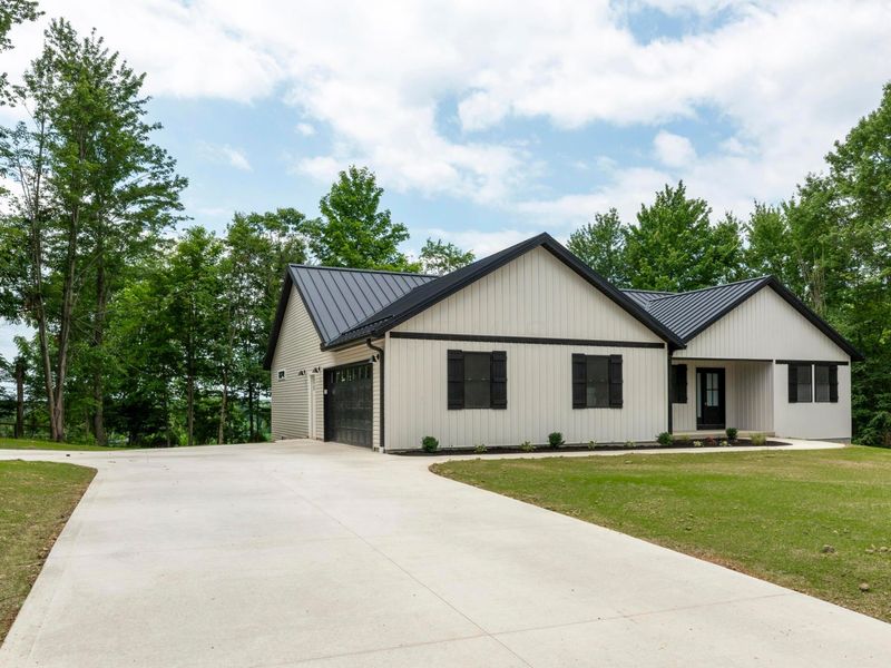 931 Country Club Drive, Howard, OH 43028 Photo 2