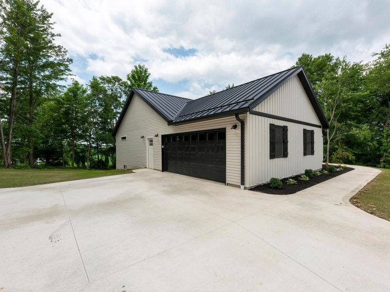 931 Country Club Drive, Howard, OH 43028 Photo 44