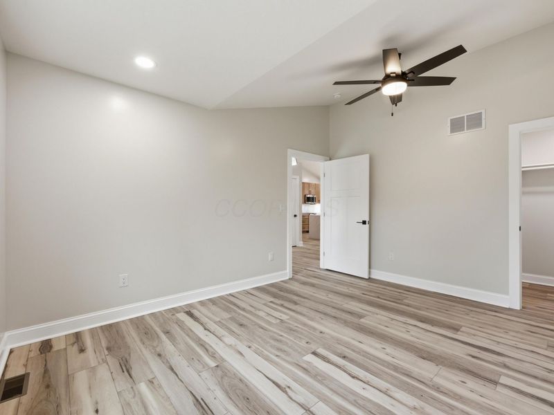 931 Country Club Drive, Howard, OH 43028 Photo 7