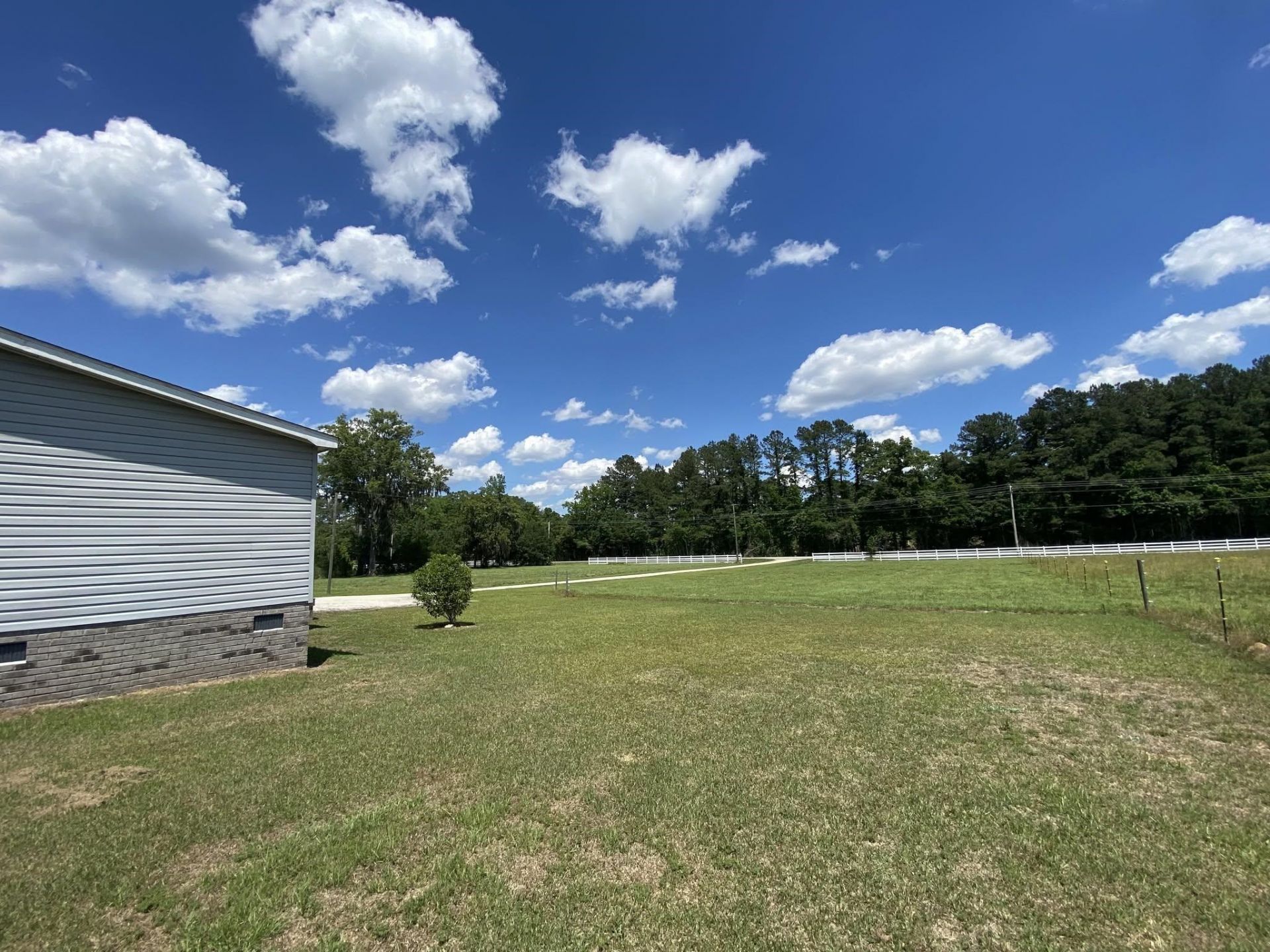 10409 County Line Rd.  Photo 24
