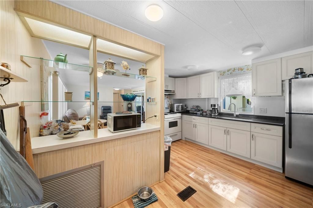 455 Cape Florida Way , Naples, FL 34104 Photo