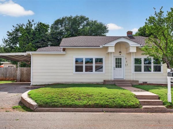 321 N Howard Street, Elk City, OK 73644