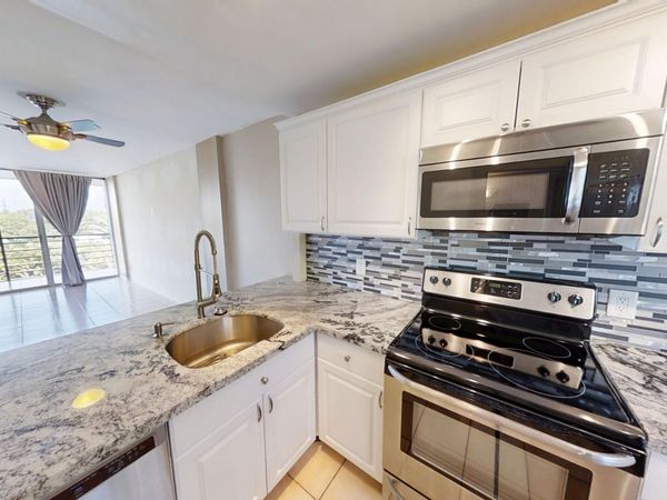 108 Royal Pk Drive, Oakland Park, FL 33309
