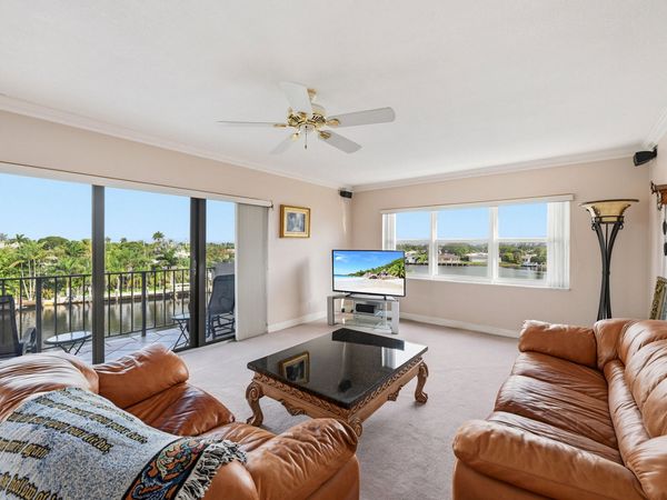 1839 Middle River Drive, Unit 302, Fort Lauderdale, FL 33305