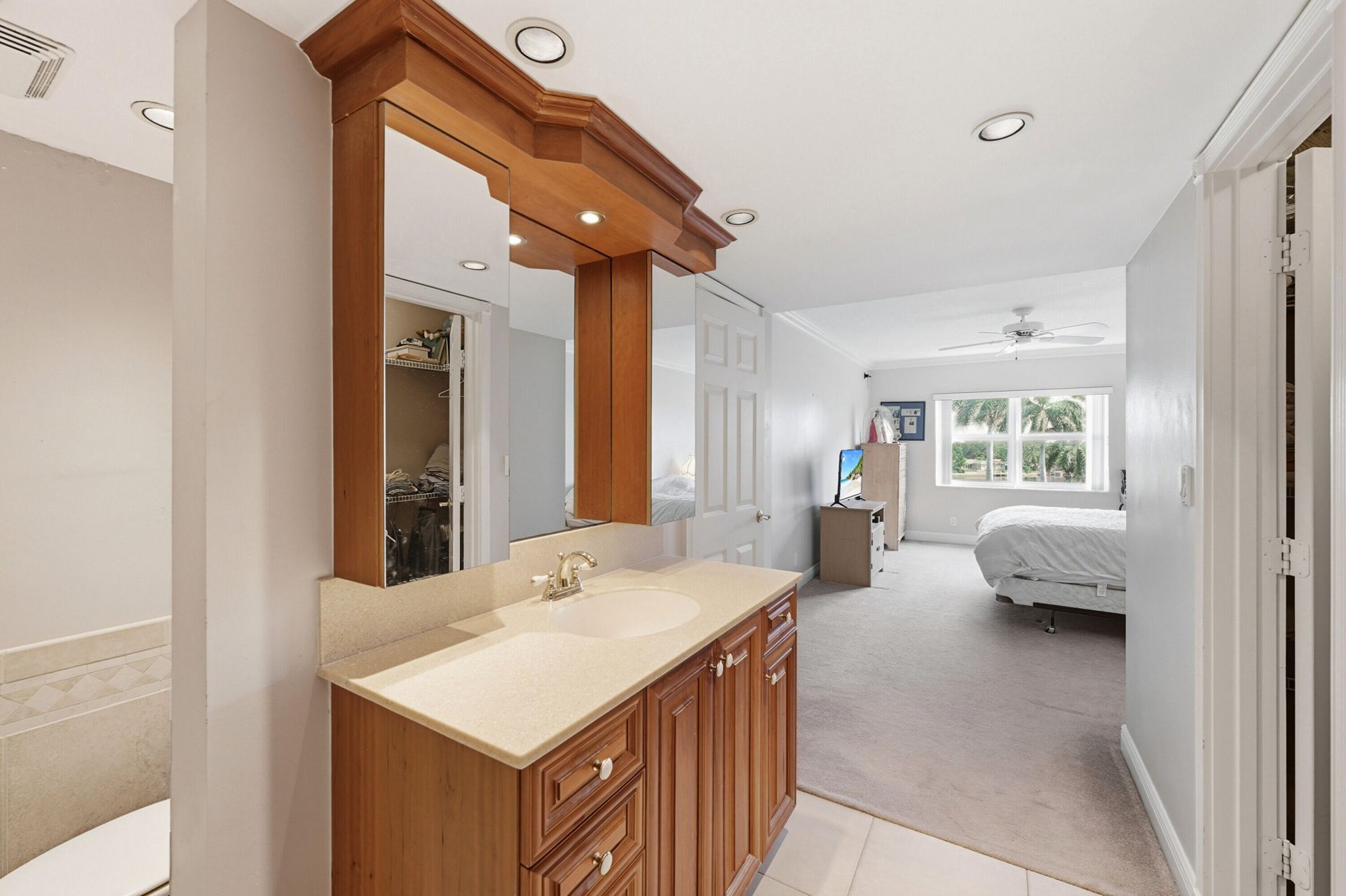 1839 Middle River Drive, Unit 302, Fort Lauderdale, FL 33305 Photo
