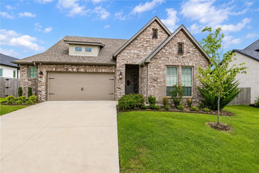 2944 N Poppy Lane, Fayetteville, AR 72704 Main Photo