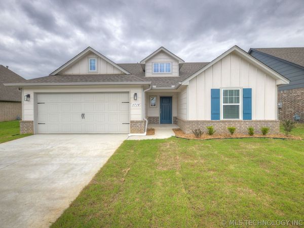 3710 S 13th Place , Broken Arrow, OK 74011