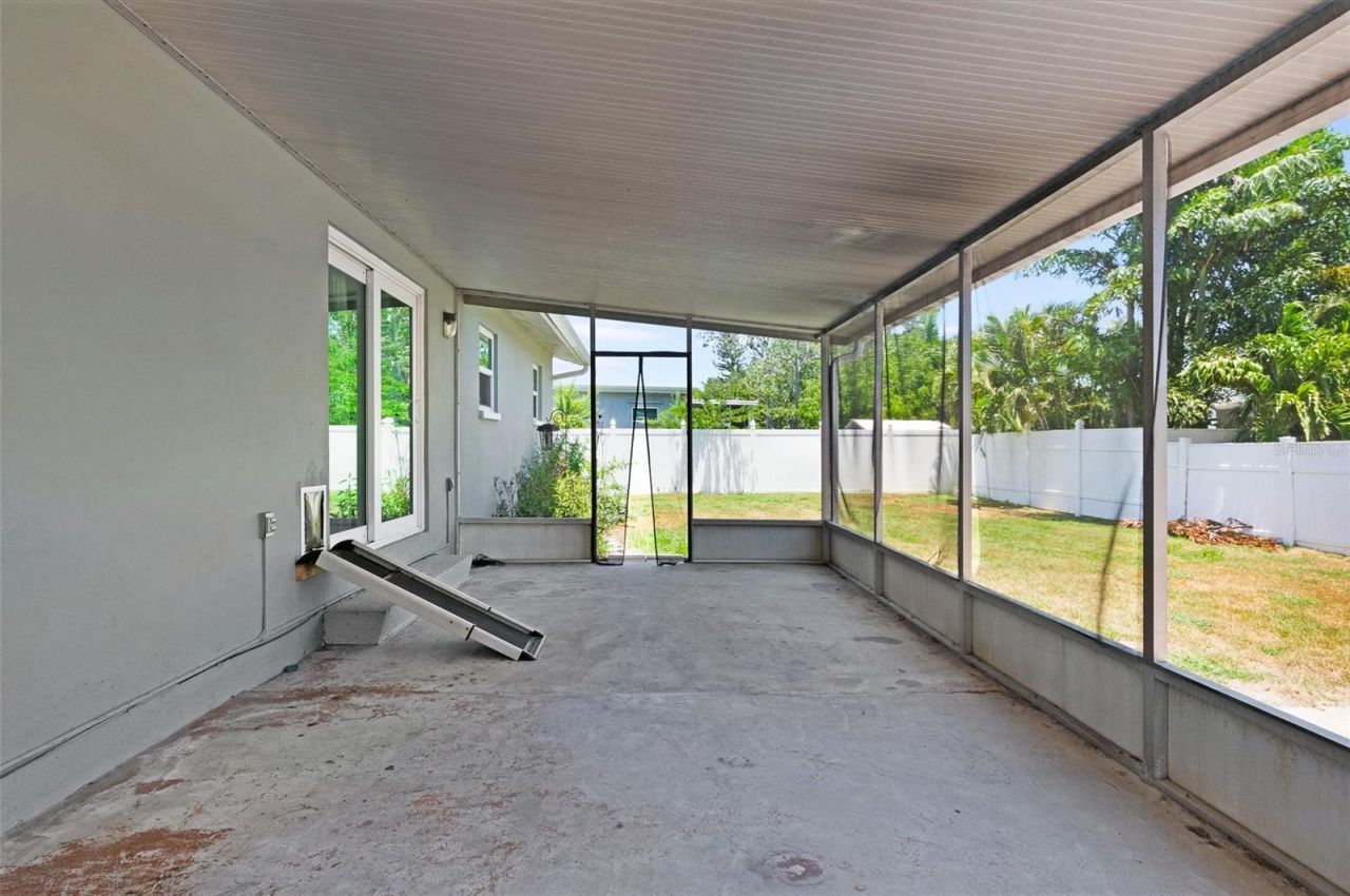 5923 19th Street Ne, Saint Petersburg, FL 33703 Photo