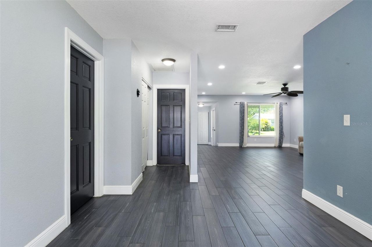5923 19th Street Ne, Saint Petersburg, FL 33703 Photo