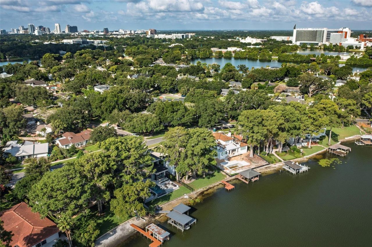 2655 Lake Shore Drive, Orlando, FL 32803 Photo