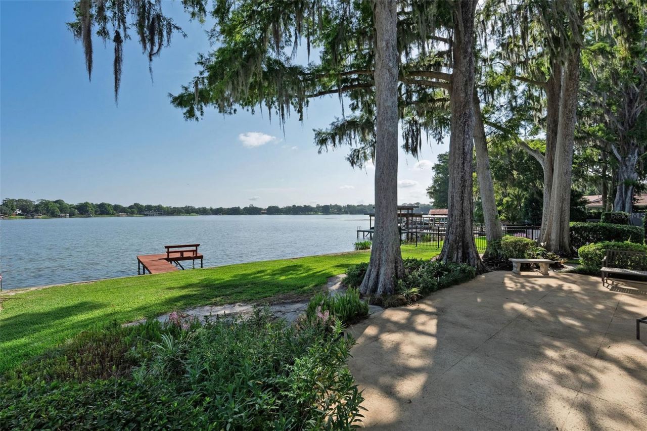 2655 Lake Shore Drive, Orlando, FL 32803 Photo
