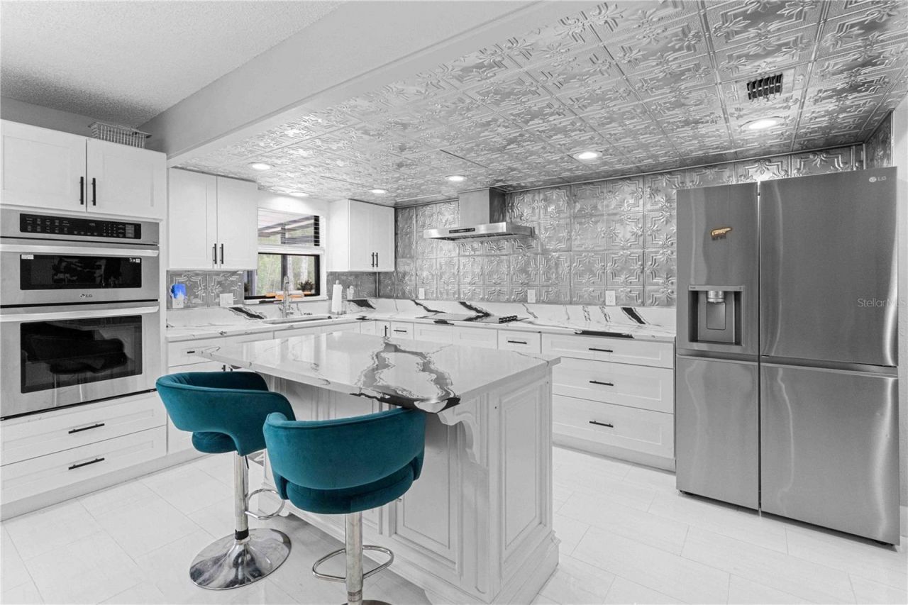 9459 N Eubanks Terrace , Dunnellon, FL 34433 Photo