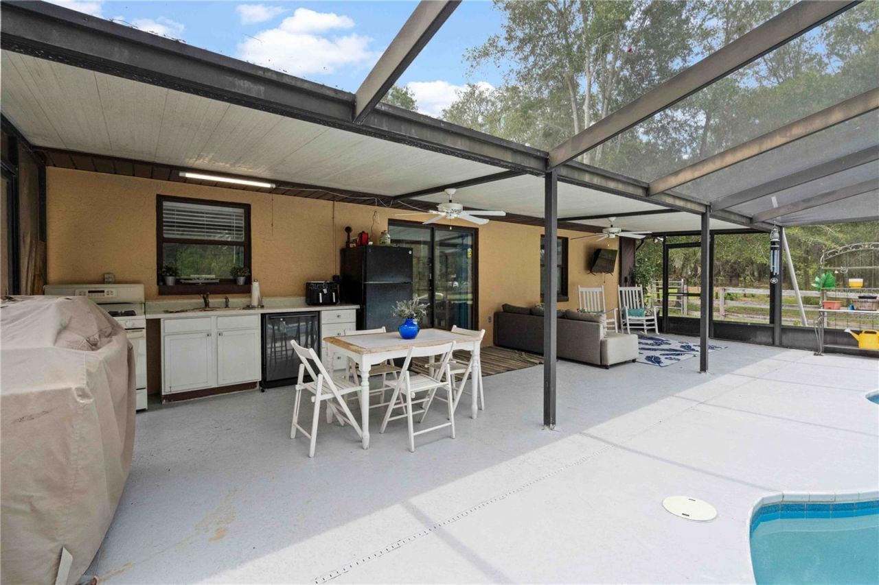 9459 N Eubanks Terrace , Dunnellon, FL 34433 Photo