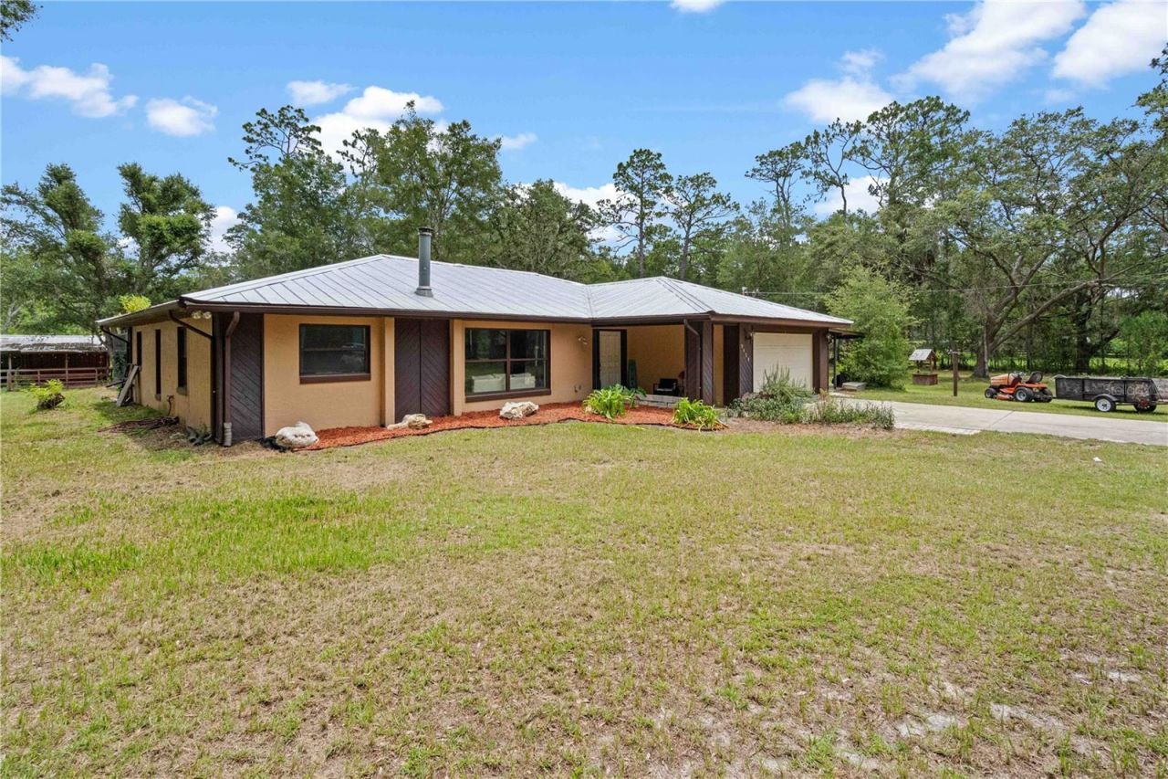 9459 N Eubanks Terrace , Dunnellon, FL 34433 Photo
