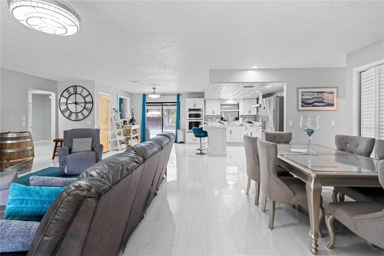 9459 N Eubanks Terrace , Dunnellon, FL 34433 Photo