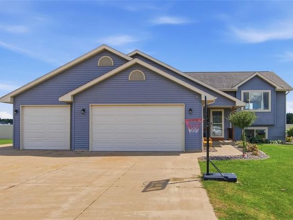 11207 39th Avenue, Chippewa Falls, WI 54729