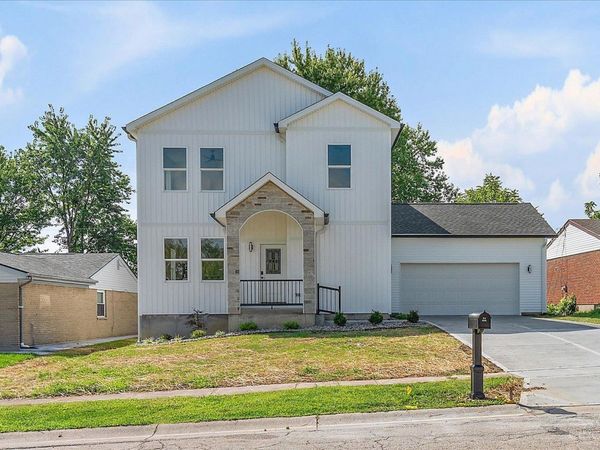 805 Halesworth Drive, Forest Park, OH 45240