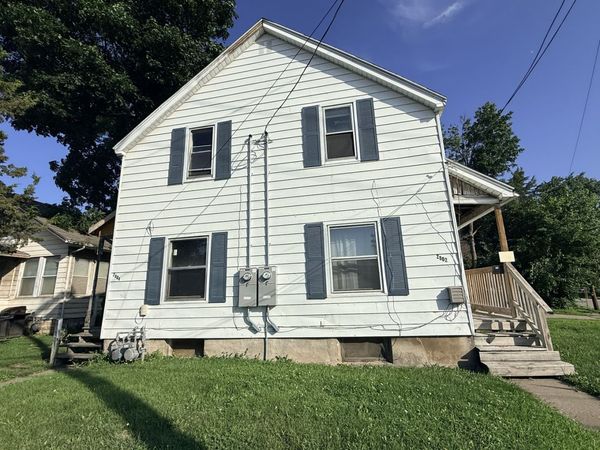 2802 Rockingham Road , Davenport, IA 52802