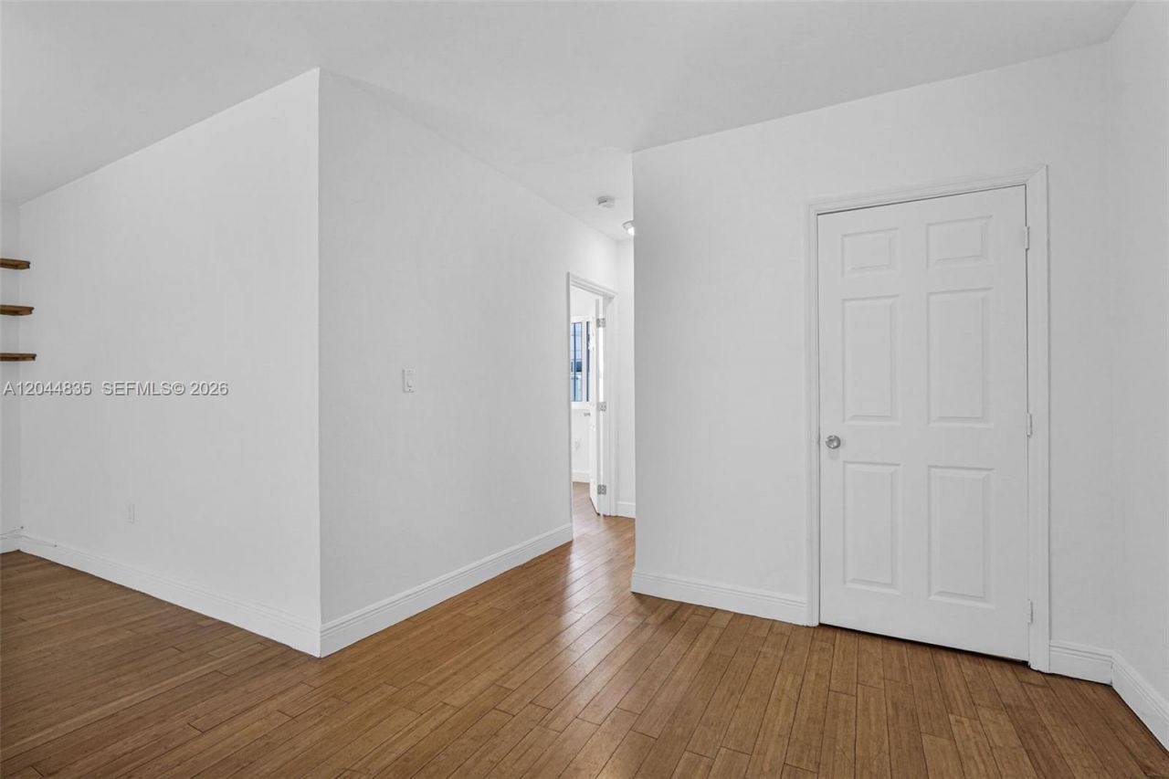 320 85th St , Unit 4, Miami Beach, FL 33141 Photo