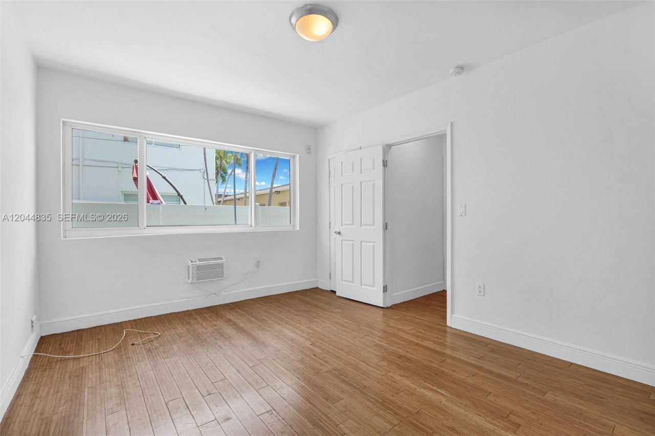 320 85th St , Unit 4, Miami Beach, FL 33141 Photo