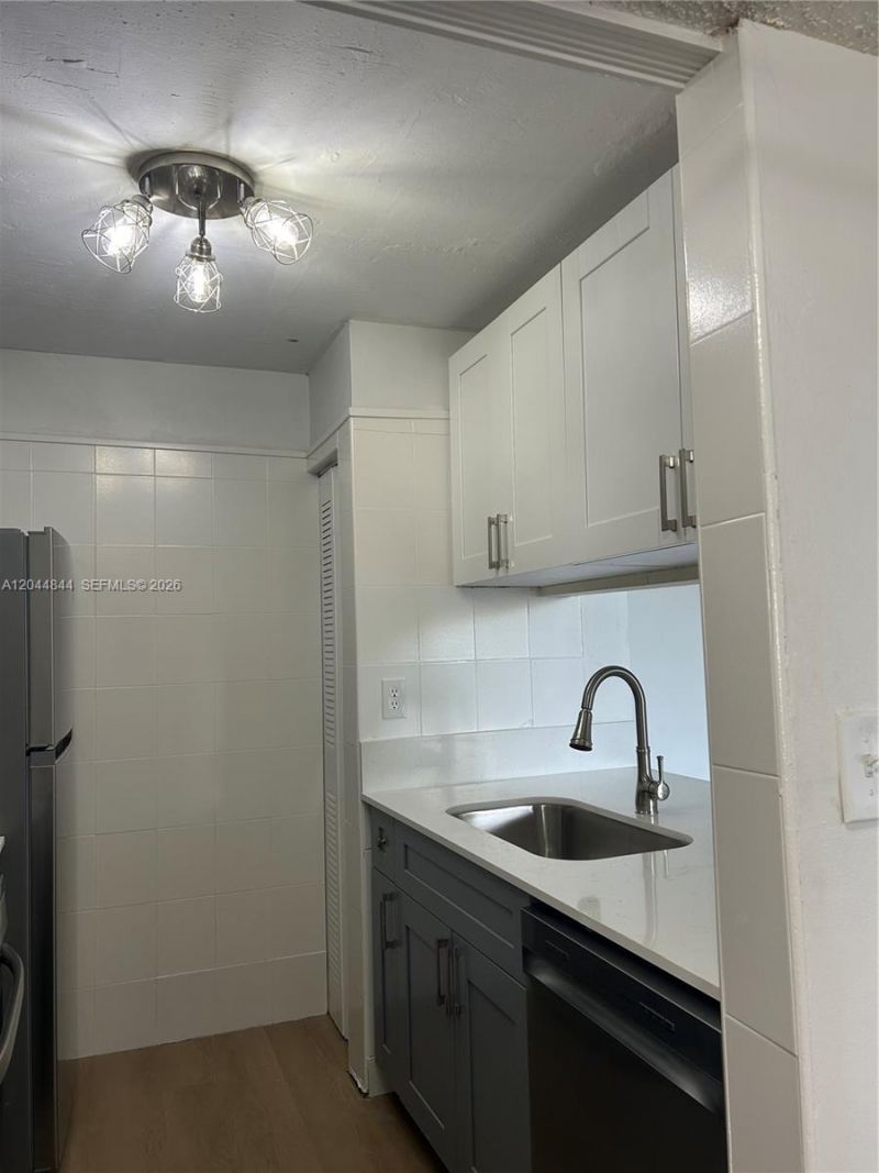Please Call For Address, Unit A410, Miami, FL 33193 Photo